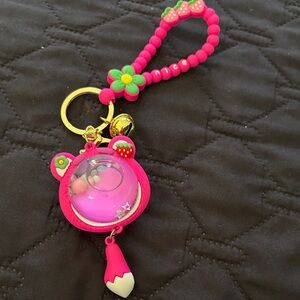 Creative New Strawberry Bear Crystal Ball Keychain Cute Liquid Quicksand Pendant